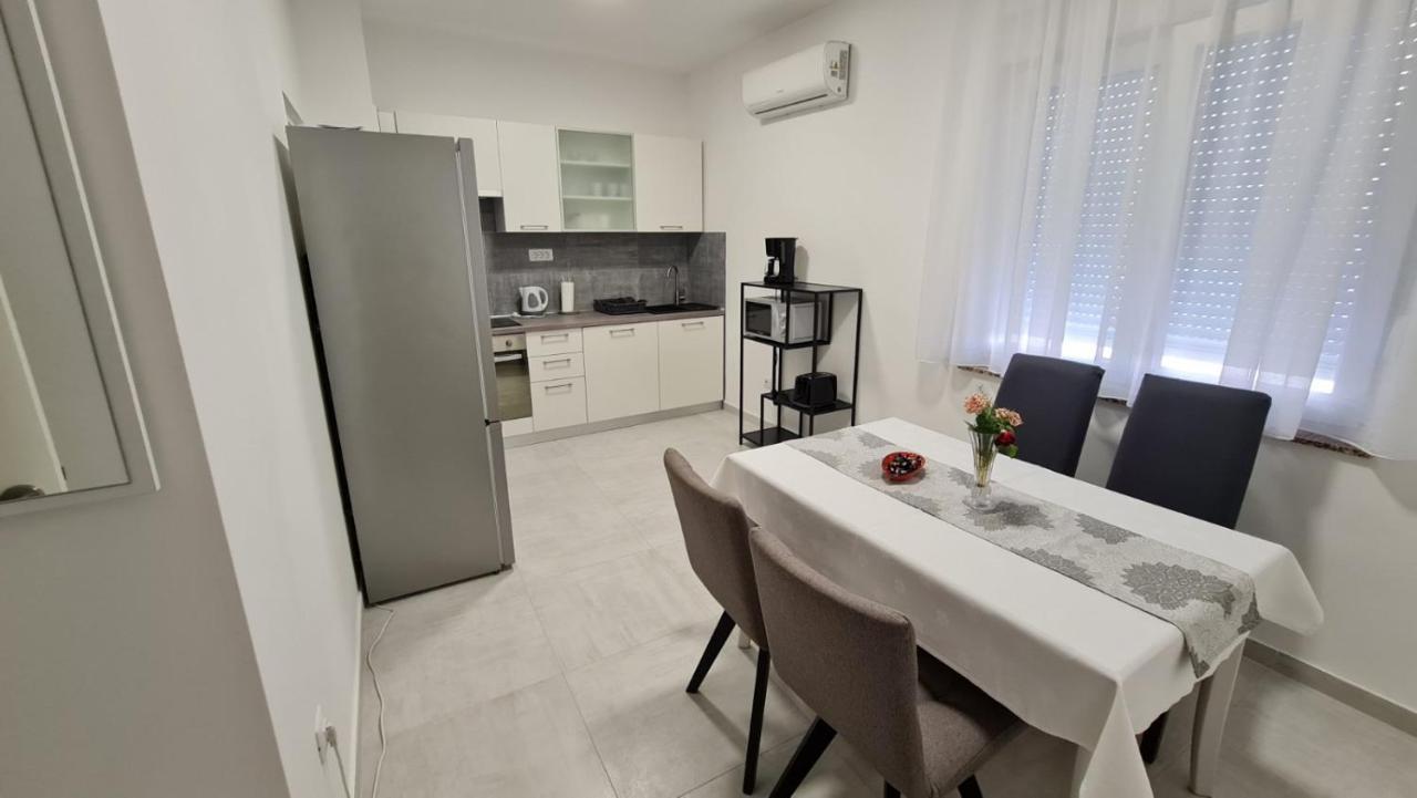 Apartman Magnolija Rijeka Exterior foto